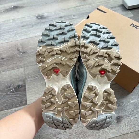 Salomon XT-4 OG Vanilla Ice/Ballad Blue/Tender Peach Sneakers - Picture 4 of 9